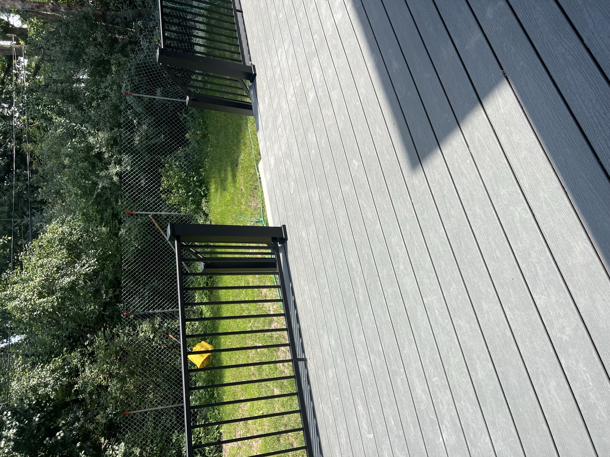 Composite deck aluminum railing yard